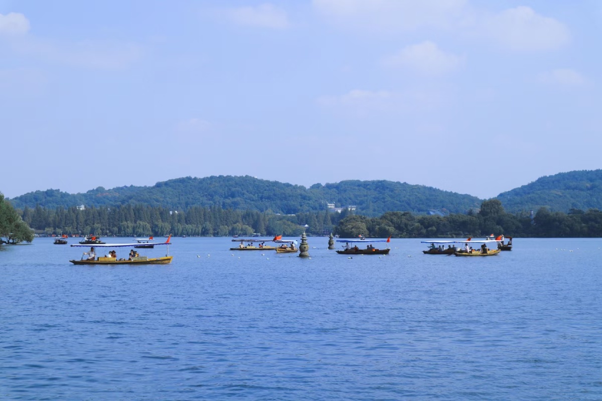 上有天堂下有苏杭十里平湖心静泛舟湖面赏西湖十景第①帧原创拍照拾光