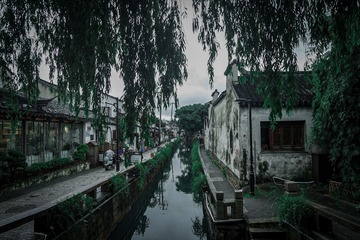 D4D9CA74-98A3-4EC1-ACD7-58854FD349A6/L0/001