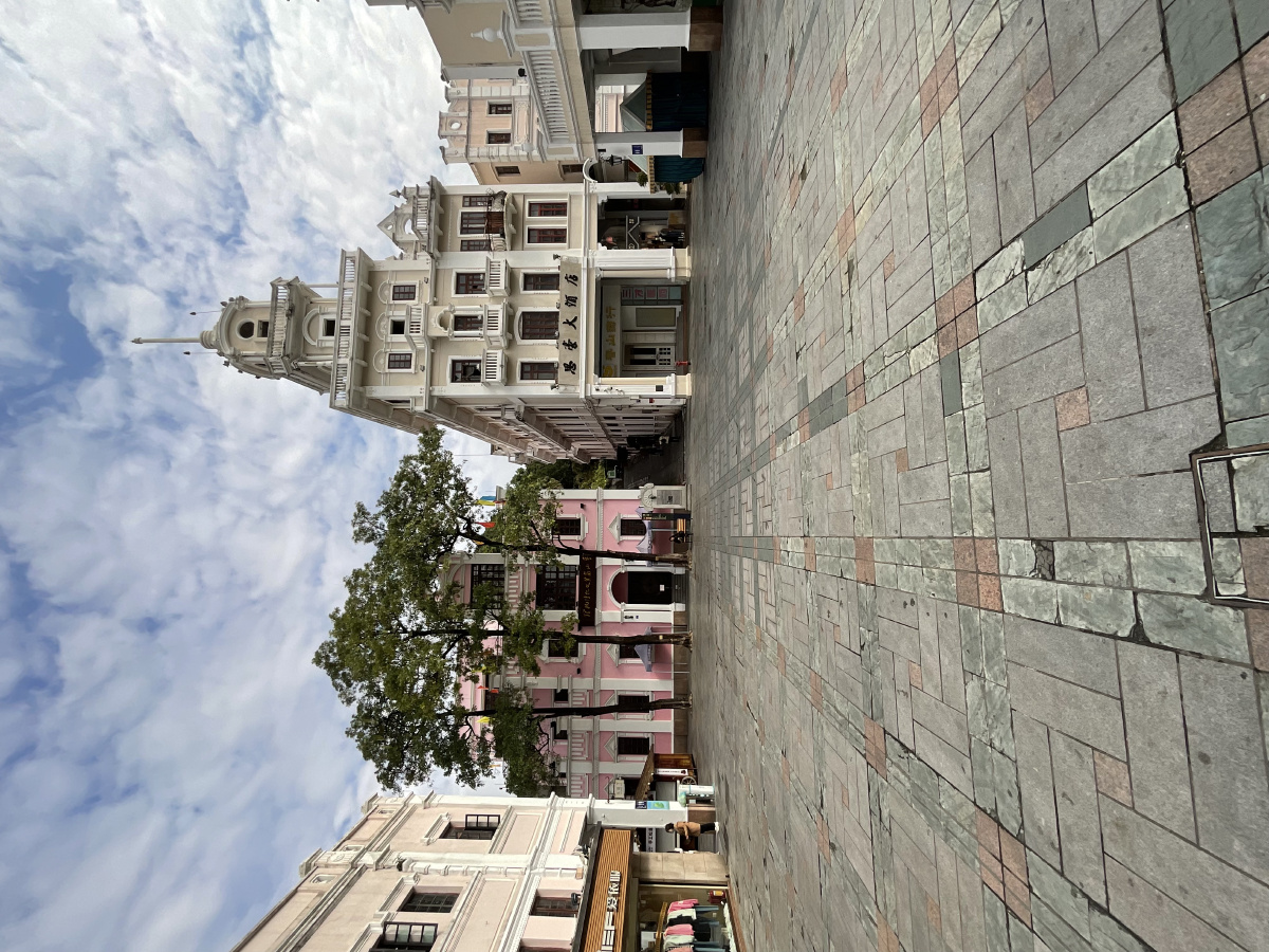中山市孙文西路步行街地标建筑思豪大洒店