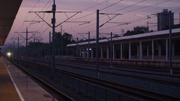 461889