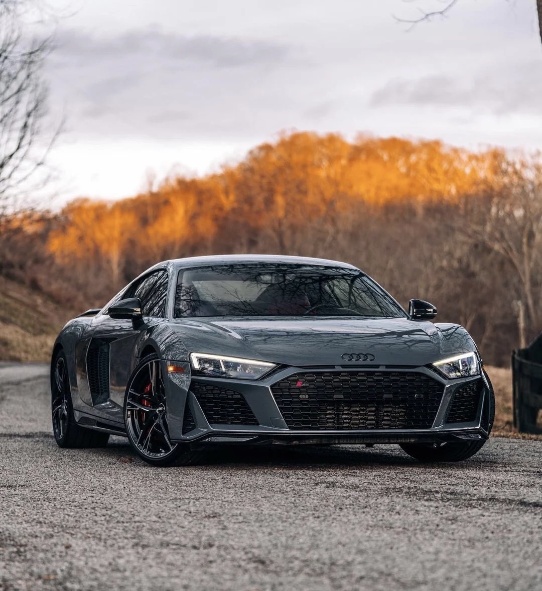 西装暴徒奥迪r8v10coupéperformance