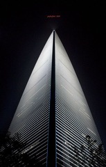 环球金融中心侧面T