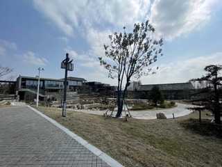 EC5F1DDC-4B6D-47D1-A7D3-A4151BB9B230/L0/001