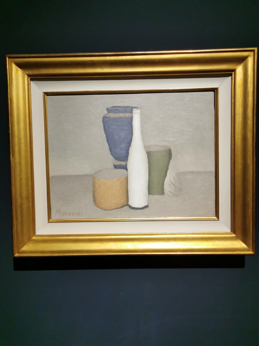 北京798木木美术馆莫兰迪展798院内牡丹分外妖娆哈