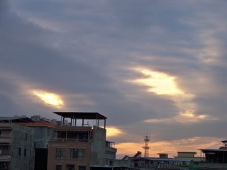 8F619A00-90B1-473E-8406-BDC5BD6E67DC/L0/001