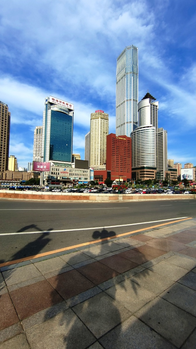 大连 火车站对面 建筑 商业 大厦 城市