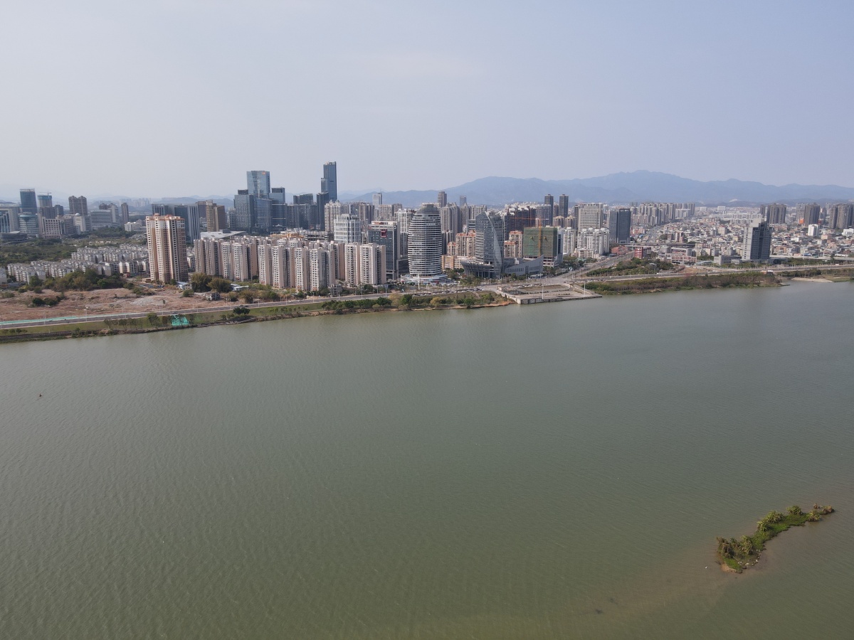 水口滨江区航拍东江新开河以及未来的鹅城大桥