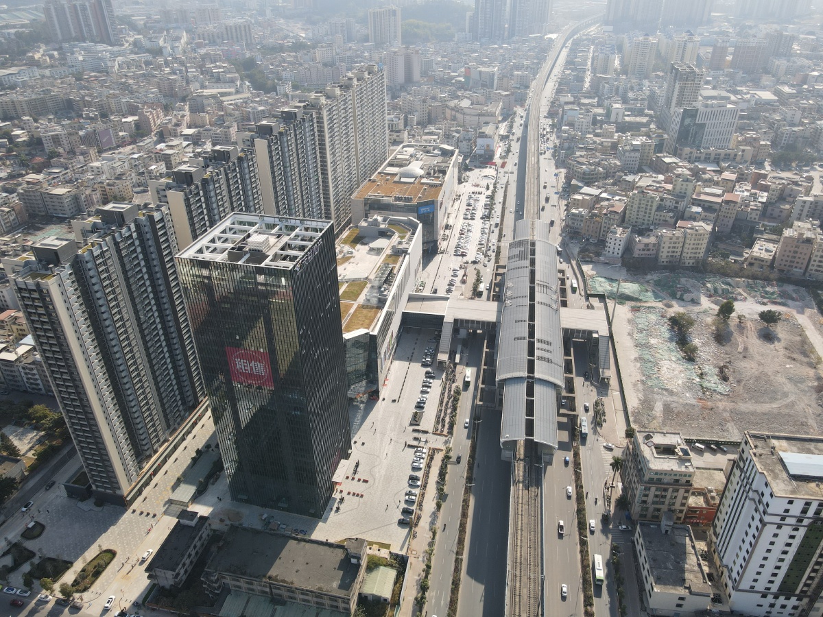 惠州仲恺高新区莞惠城轨仲恺站天益城航拍