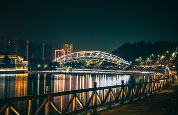 3CDF8F21-47AA-4337-B354-3915AB11F3EA/L0/001
