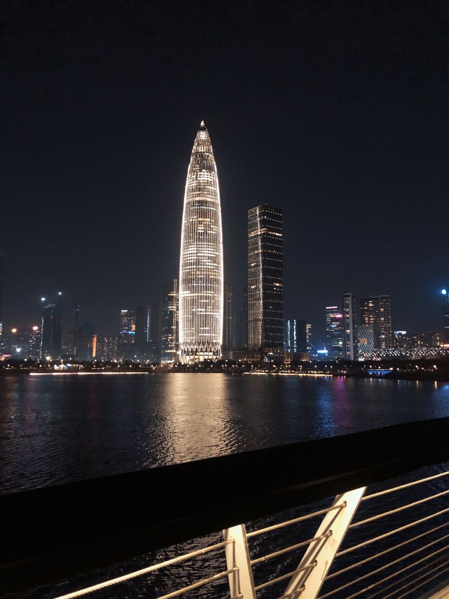 深圳-2020年10月:城市,建筑,夜色,高楼,灯光,湾区,现代.