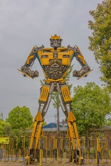 154098
