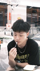 5F983935-EEA9-42F9-B317-34FE6ABB80EE/L0/001