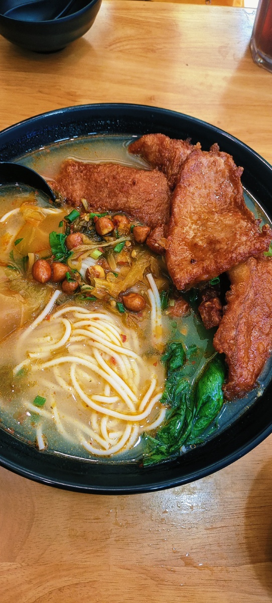 酸辣猪排米线,一份30