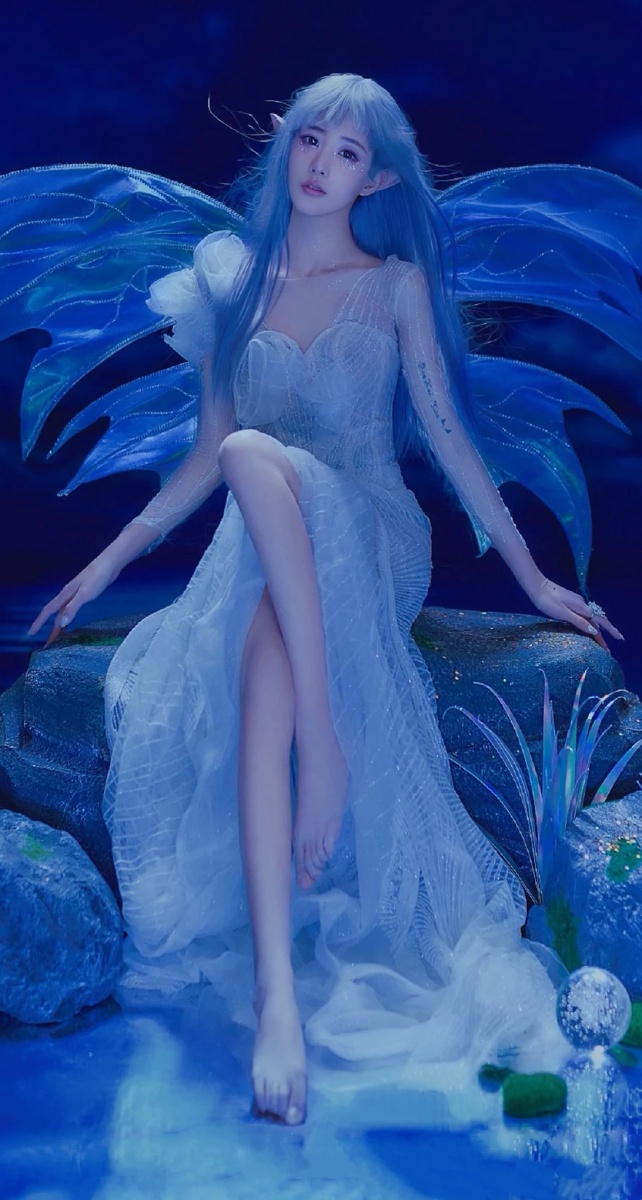 女孩子都是神明遗落在世间的公主