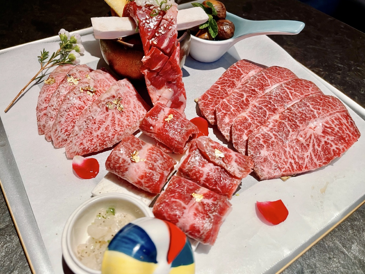 oji的和牛拼盘好吃不贵 br />