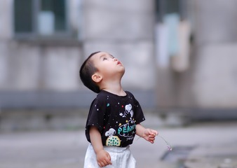 3270882