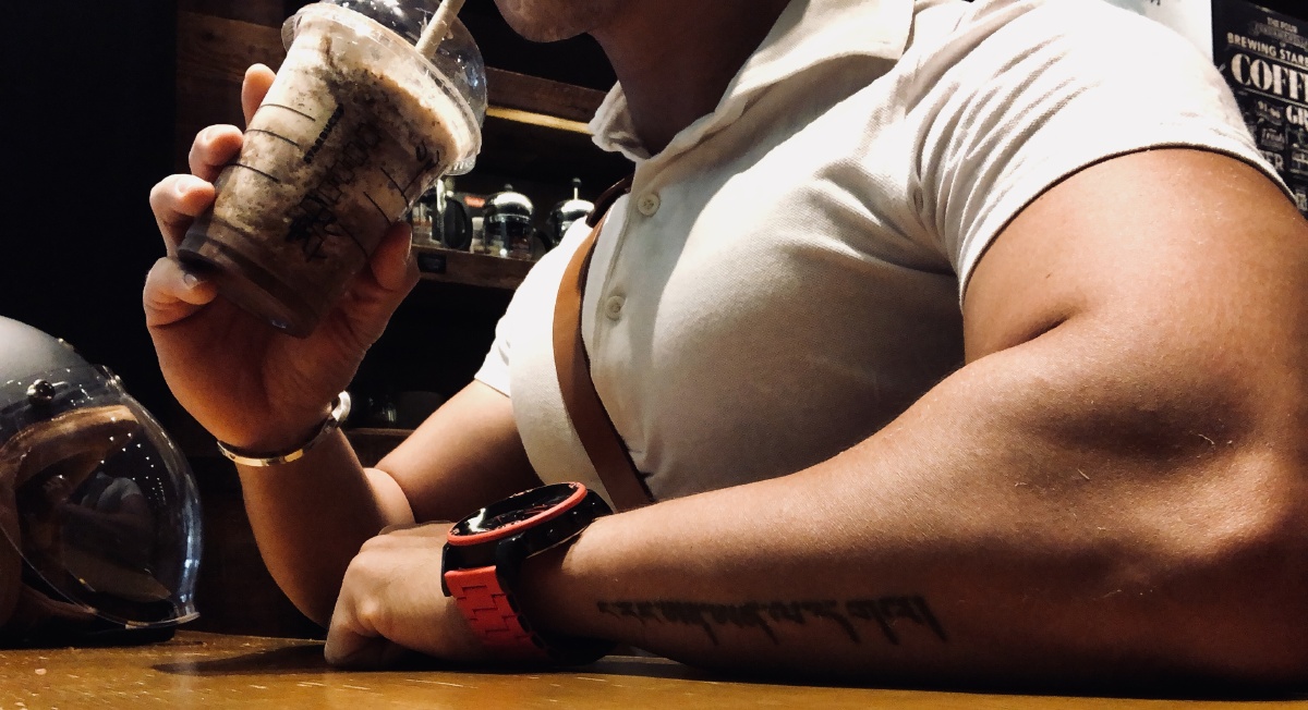 本人喜欢搭配平时喜欢健身属于无脸男拍照没有头照片比较适合想要交友