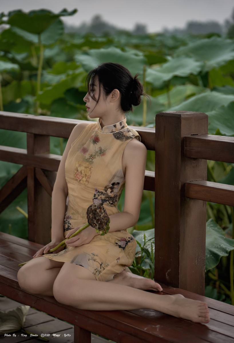 旗袍小姐姐有一种古典的美