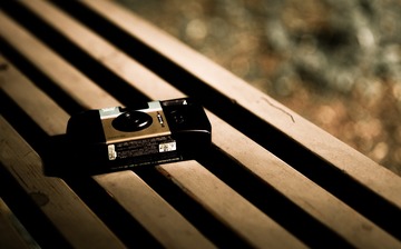 405322