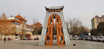 1764999