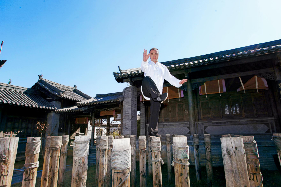 1/1爬楼联盟圈子中国古建筑摄影联盟人寺庙#武术建筑物#屋顶宗教#房子