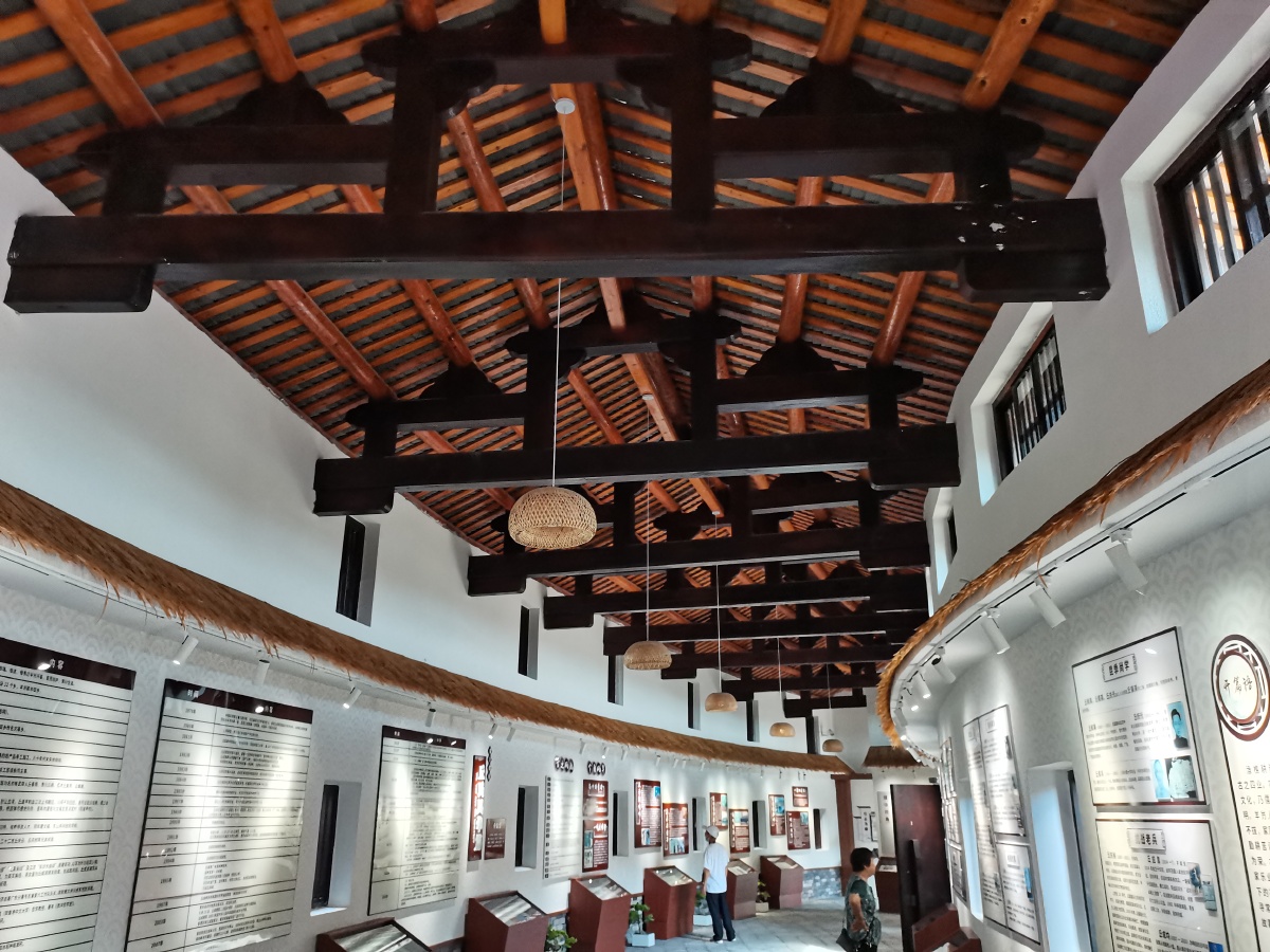 文理清芬院士之村梅州丘成桐丘成栋故居客家围龙屋