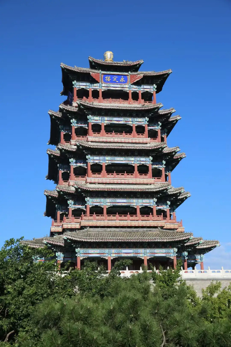 北京永定河畔的永定楼