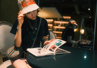 651078