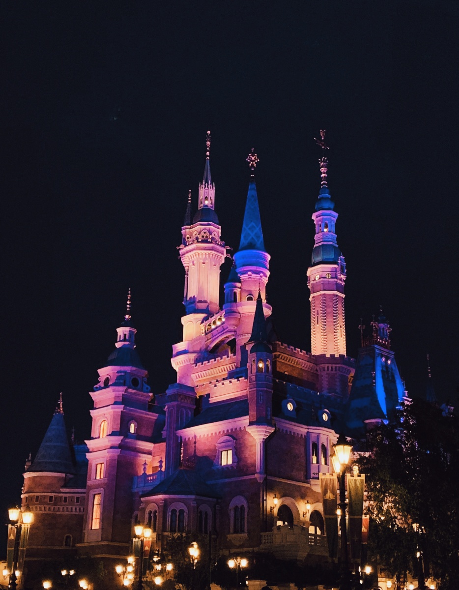 上海迪士尼的春夏秋冬白天黑夜