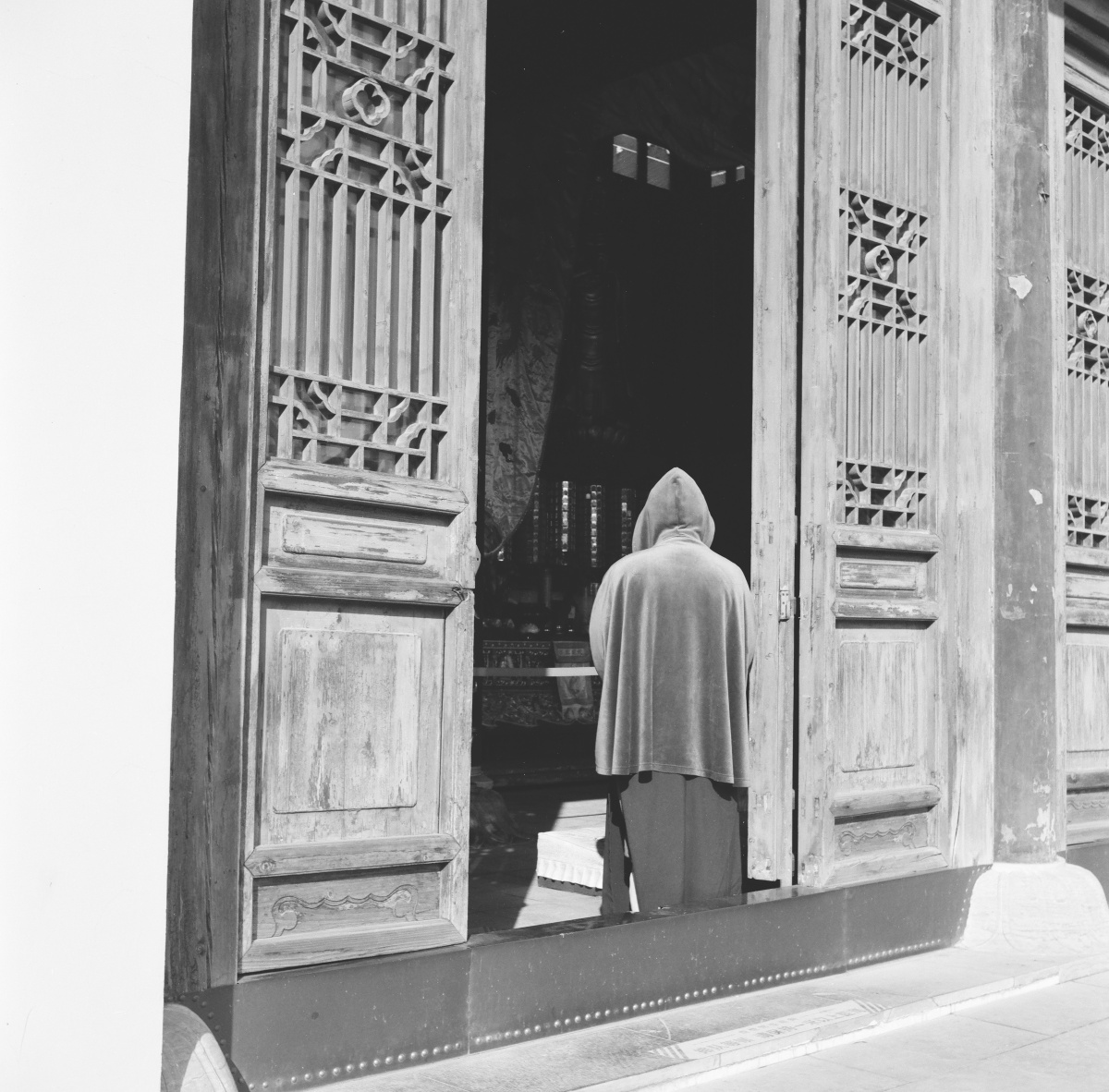 祈祷的背影上海gp3胶卷拍摄