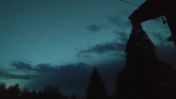 643743