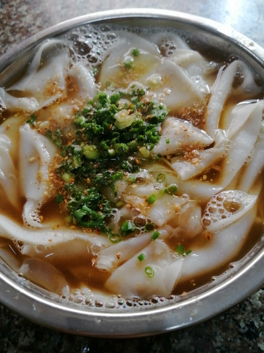 都城粤式,肠粉汤粉,元气满满,心满意足.