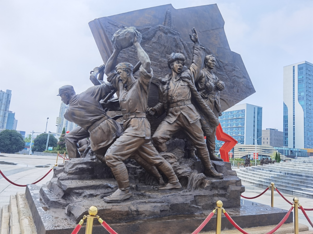 红军雕塑