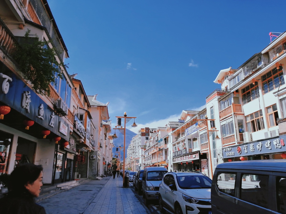 九寨沟街道随处发现身边的美景拍摄于2021年4月22日下午3点