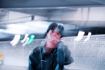 001