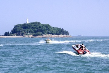 C57E43EC-E800-40A8-ACD9-20A58119F32B/L0/001