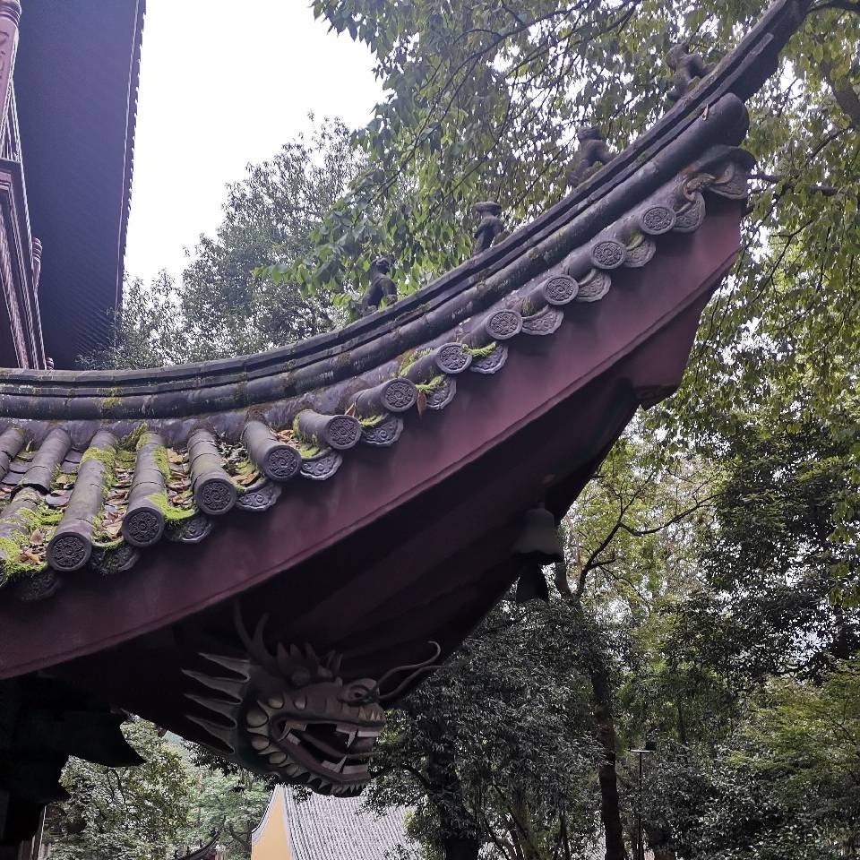 浙江省杭州市灵隐寺,飞来峰庙宇飞檐浙江省宁波市,拆迁区古屋檐,江南