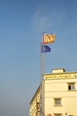 152526