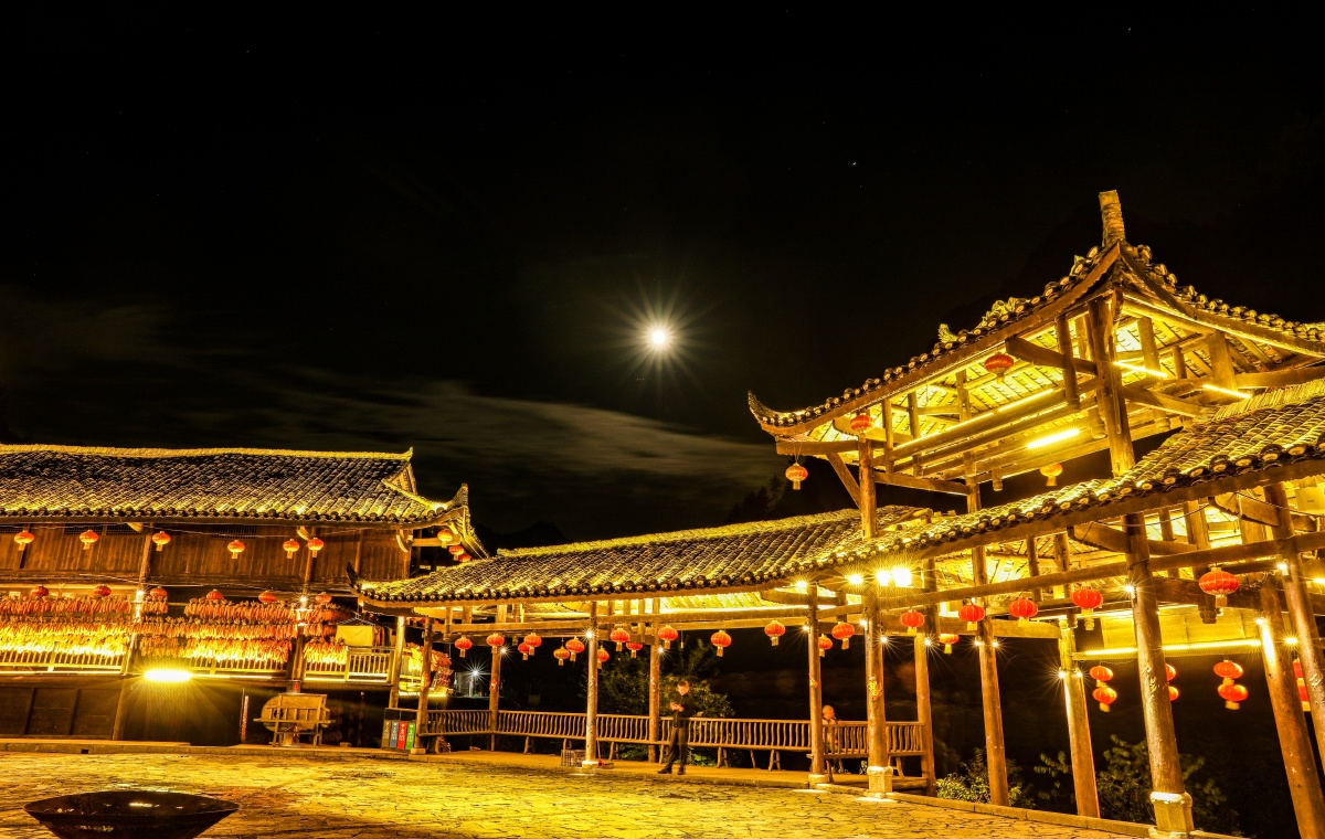 月是故乡明中秋之夜武隆犀牛寨