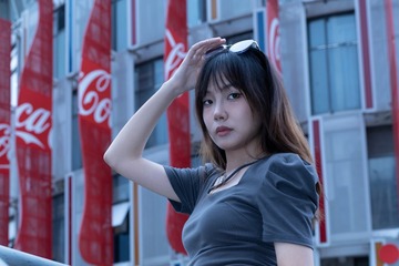 001