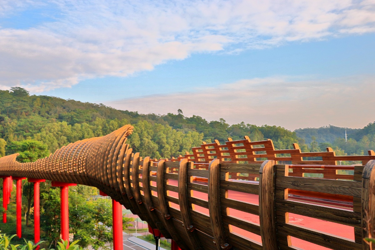 江门新晋网红地梦幻彩虹村感受色彩的碰撞