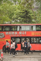 492561