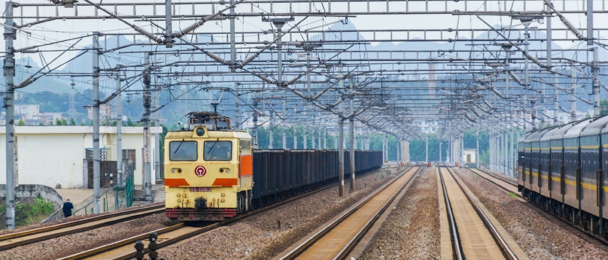 青茅待避的ss7 - 桂林df4d - 图虫