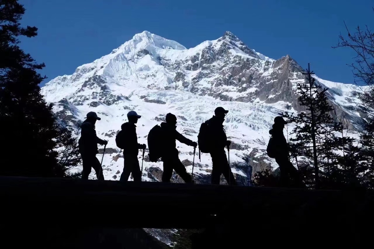 雨崩6天徒步游雨崩徒步遇见梅里重走梅里朝圣之路探寻雪山脚下小众