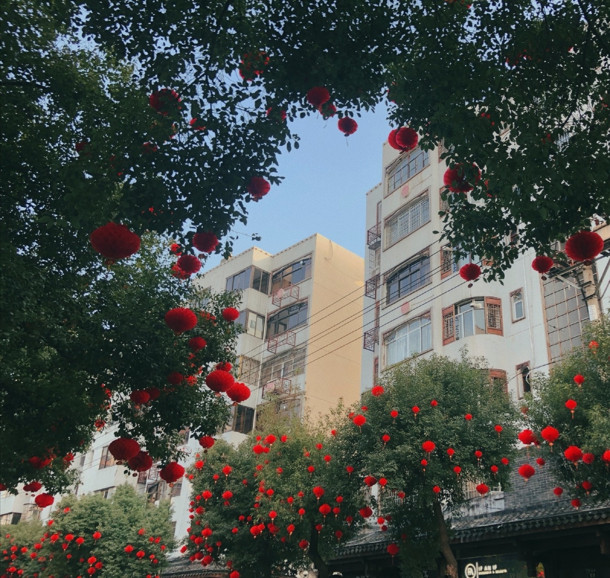 于千千万万人中遇见你,就算花光所有运气我都甘之如饴.