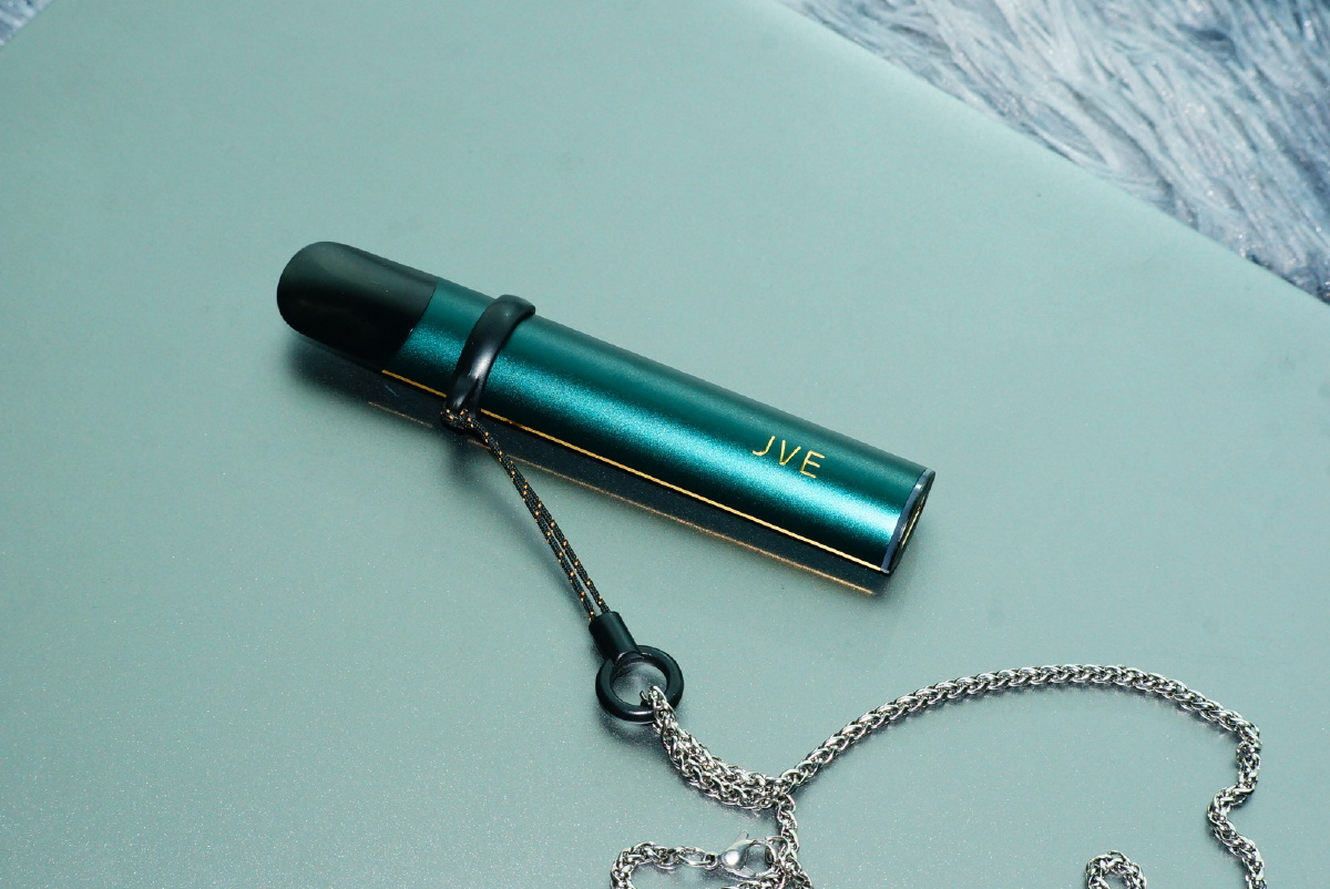 电子烟拍出高级感