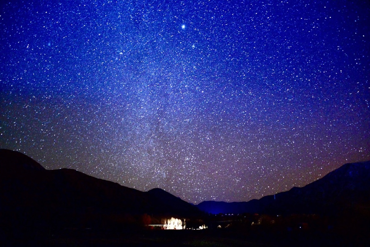 一星陨落黯淡不了星空灿烂