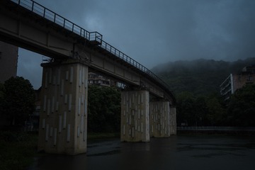 128297