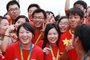 与世界冠军合影