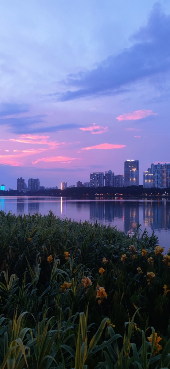 雅博渡口的等待 - 图虫